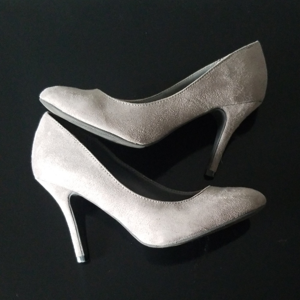 Grey JustFab heels